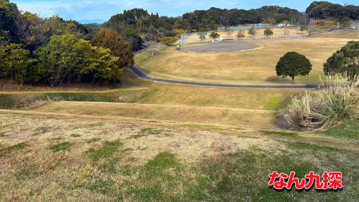 「萩の台公園」の草スキー場