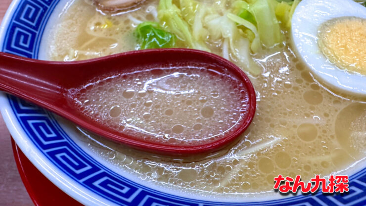 「拉麺男（ラーメンマン）」の朝ラー（あっさり）のスープ